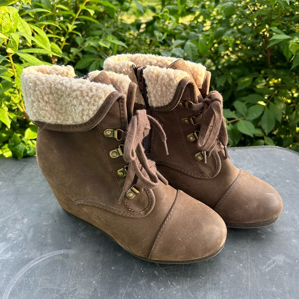 Booties - Picture 10 of 10